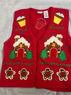 Bobbie Brooks Grandma Core Christmas Sweater gingerbread crochet appliqué tacky